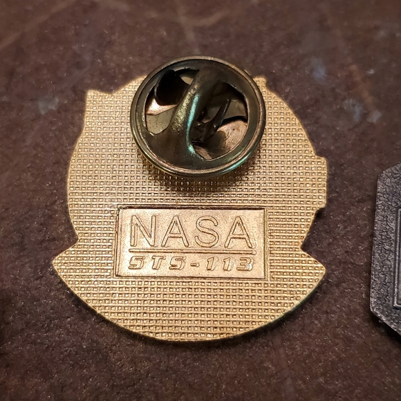 NASA Space Shuttle Mission Pins - Picture 8 of 12